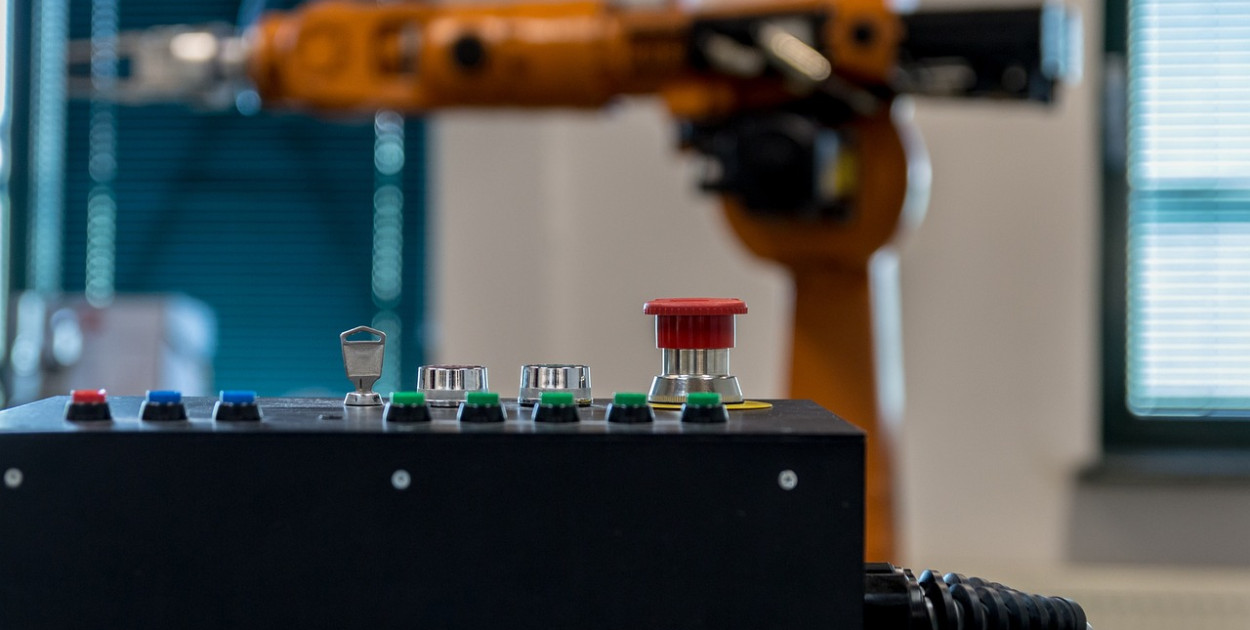 Systemy automatyki przemysłowej - co warto o nich wiedzieć?