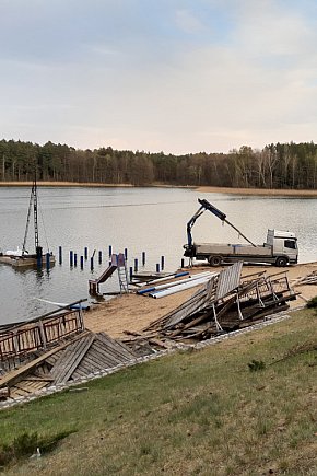 Prace na plaży idą powoli do przodu-61