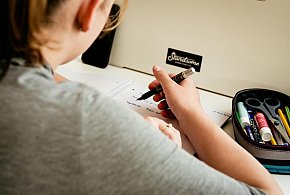 Obowiązkowe prace domowe wrócą do szkół? Polacy mówią jasno-79349