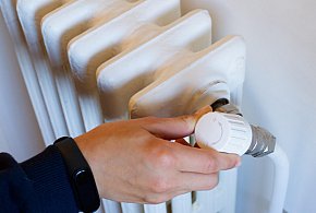 Kaloryfer zakręcony? I tak zapłacisz. Nowe prawo uderzy w lokatorów-79671
