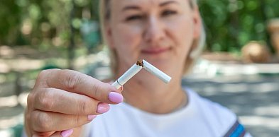 Rewolucja w rzucaniu palenia: Jak technologia wspiera dorosłych palaczy w zmianie