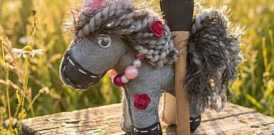 Sklep, który pomaga — jak działa model pomagania przez zakupy