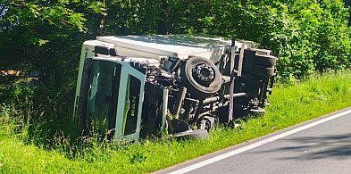 Tragiczny wypadek na DK 11 między Jastrowiem a Podgajami. Nie żyje jedna osoba
