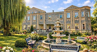 Perła w pobliżu Wałcza, co  odzyskała blask. Poznajcie tajemnice Pałacu w Wiesiółc