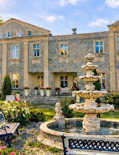 Perła w pobliżu Wałcza, co  odzyskała blask. Poznajcie tajemnice Pałacu w Wiesiółc-79936