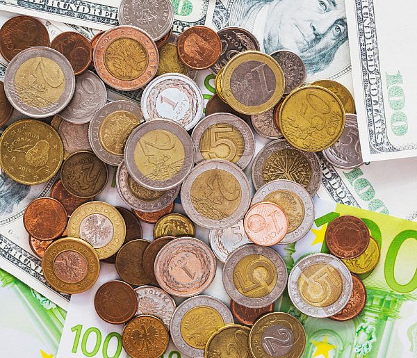 Koniec znanego kantoru internetowego. Co z poszkodowanymi po upadłości?-79596