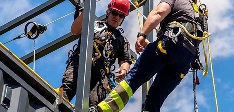 Przestrzenie zamknięte w pracy technicznej — dlaczego szkolenie CSE jest tak ważne