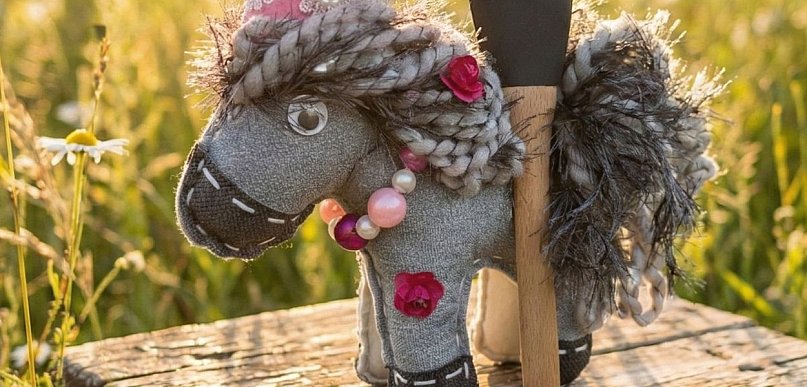 Sklep, który pomaga — jak działa model pomagania przez zakupy