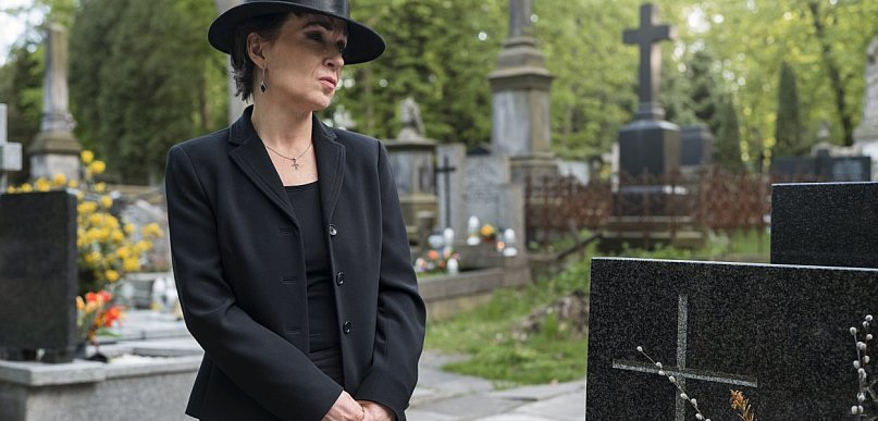 Żółte tabliczki na cmentarzach w gminie Jastrowie. Sprawdź, czy grób ...