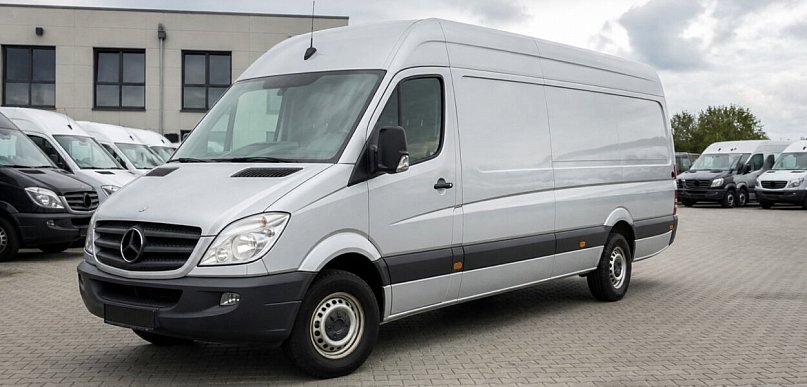 Skup Mercedes Sprinter – jak szybko sprzedać wysłużonego "dostawczaka" i odzyskać